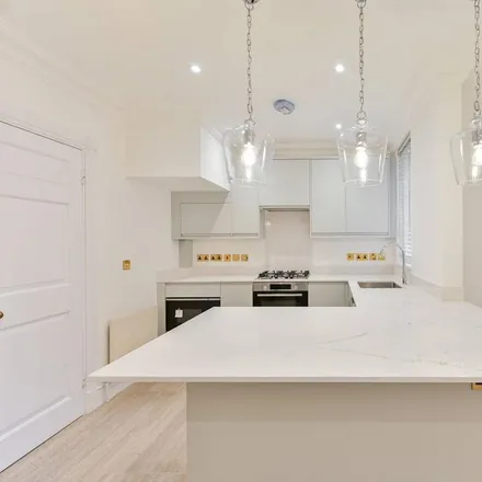 Image 5 - Bessborough Place, London, SW1V 3SG, United Kingdom - House for rent