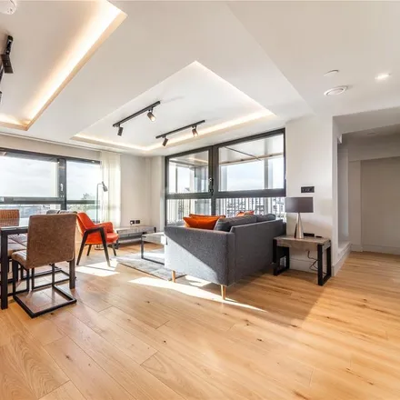 Rent this 3 bed apartment on 153 Tower Bridge Road in Bermondsey Village, London