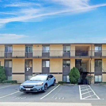 Buy this 2 bed condo on 12600 Northeast 145th Street in Kingsgate, Kirkland