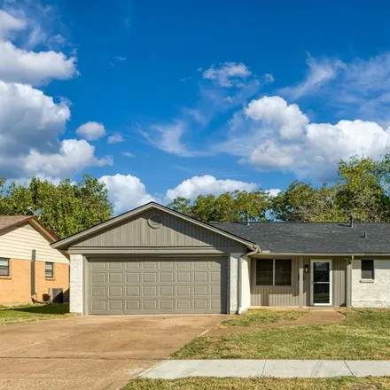 Buy this 3 bed house on 605 East Mission Street in Crowley, TX 76036