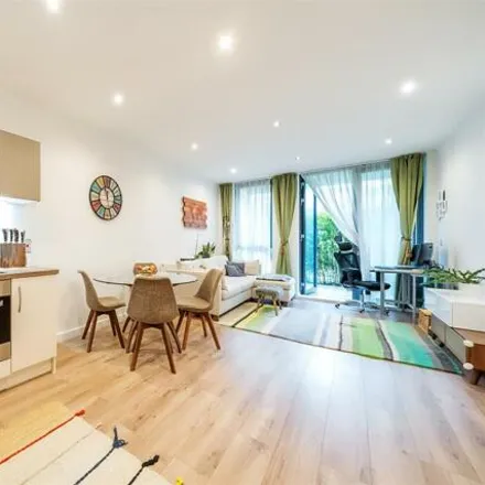 Buy this 1 bed apartment on Osier House in Quebec Way, London