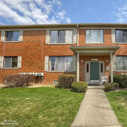 Buy this 2 bed condo on 23051 Euclid Street in Saint Clair Shores, MI 48082