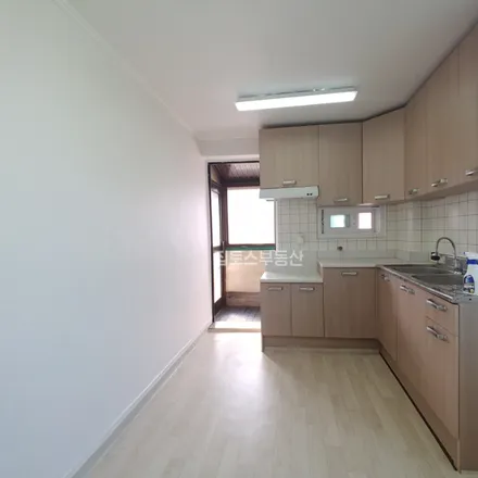 Image 5 - 서울특별시 서초구 양재동 291-22 - Apartment for rent