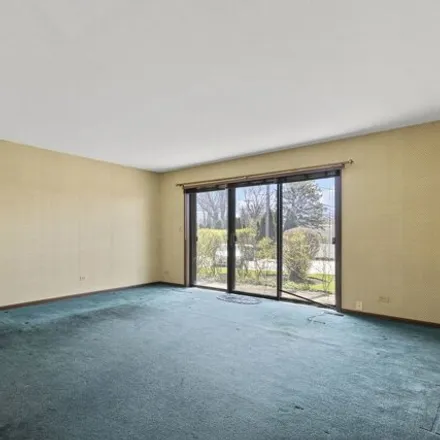 Image 3 - 1143 West Thayer Street, Mount Prospect, IL 60056, USA - Condo for sale