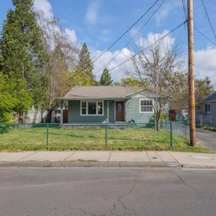 Buy this 2 bed house on 868 Southwest Rogue River Avenue in Grants Pass, OR 97526