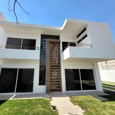 Buy this 3 bed house on Centro Vacacional IMSS Oaxtepec in Calle Centro Vacacional, 62738 Oaxtepec