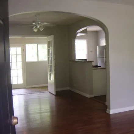 Image 3 - 382 Devonshire Drive, San Antonio, TX 78209, USA - House for rent