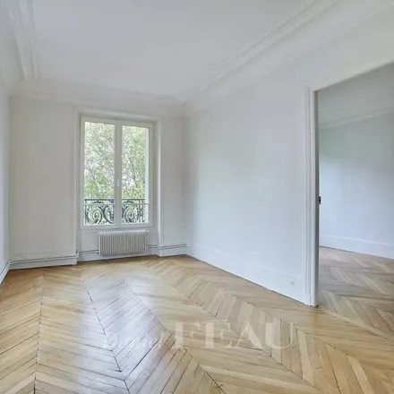 Rent this 5 bed apartment on 46 Rue de Bretagne in 75003 Paris, France