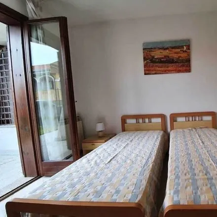 Rent this 1 bed house on Porto turistico comunale di Feriolo di Baveno in Strada Nazionale Sempione Feriolo, 28835 Feriolo VB