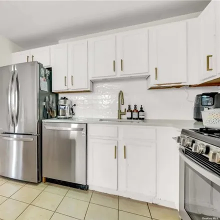 Image 4 - 493 East 156th Street, New York, NY 10451, USA - Condo for sale