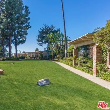 Image 8 - 1005 Alpine Drive, Beverly Hills, CA 90210, USA - House for sale
