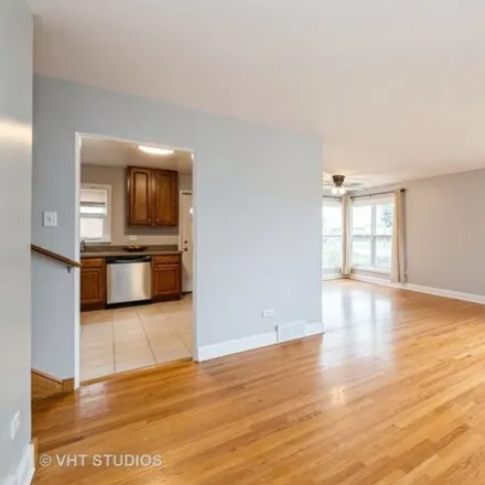 Image 3 - 9554 South Parnell Avenue, Chicago, IL 60628, USA - House for sale