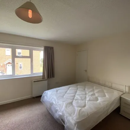 Image 7 - Mark Close, Redditch, B98 7DW, United Kingdom - Apartment for rent