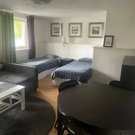 Rent this 1 bed apartment on Skuggvägen 2 in 123 52 Huddinge kommun, Sweden