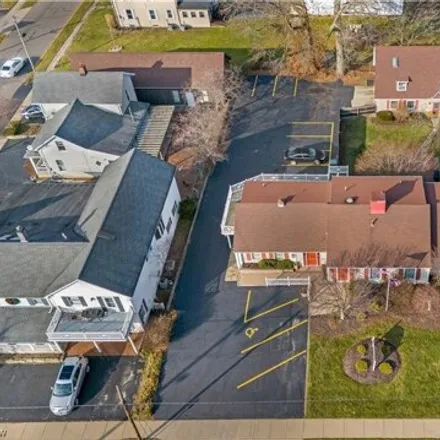 Image 2 - Integrative Medical Center, West Main Street, Cortland, OH 44410, USA - House for sale