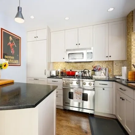 Image 6 - 434 East 52nd Street, New York, NY 10022, USA - Apartment for sale