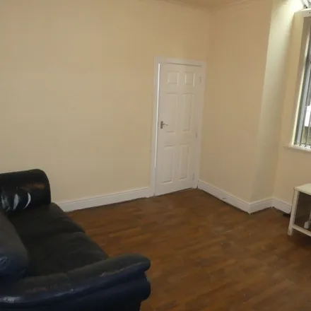 Rent this 1 bed duplex on Mauldeth Road in Aubrey Road, Manchester