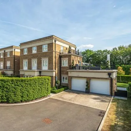 Image 2 - Repton Court (21-33), Willoughby Lane, London, BR1 3FS, United Kingdom - House for sale