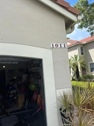Buy this 2 bed townhouse on 1011 Sorrento Drive in Weston, FL 33326