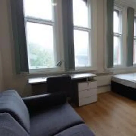 Rent this studio apartment on 7 Bone Burger Co in 16, 18 Guildhall Walk