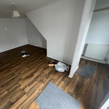 Rent this 2 bed house on Lyncroft Close in Cardiff, CF3 5PX