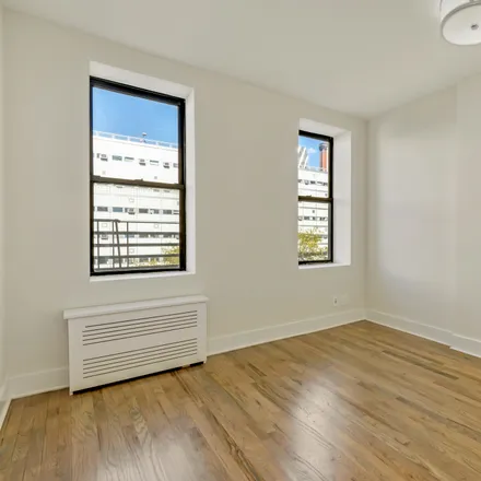 Image 3 - 426 West 49th Street, New York, NY 10019, USA - Apartment for rent