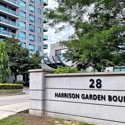 Image 4 - 28 Harrison Garden Boulevard, Toronto, ON M2N 0C2, Canada - Apartment for rent