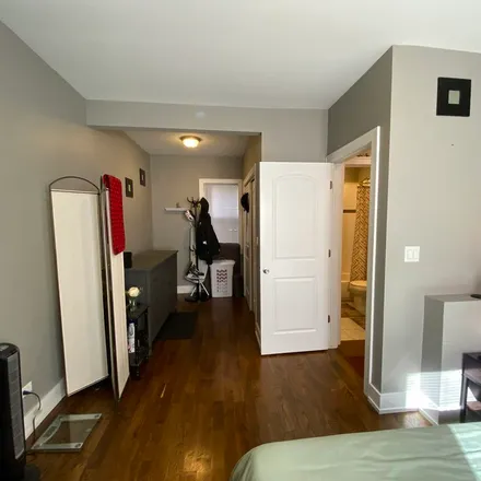 Rent this 1 bed apartment on 1640 South Jefferson Street in Chicago, IL 60616