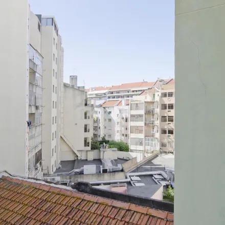 Image 5 - Avenida Miguel Bombarda, 1050-167 Lisbon, Portugal - Room for rent