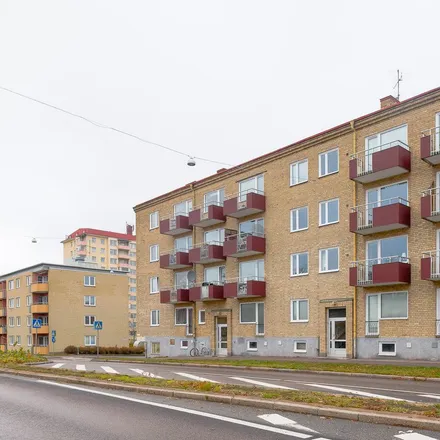 Rent this 3 bed apartment on Bergsgatan in 632 26 Eskilstuna, Sweden