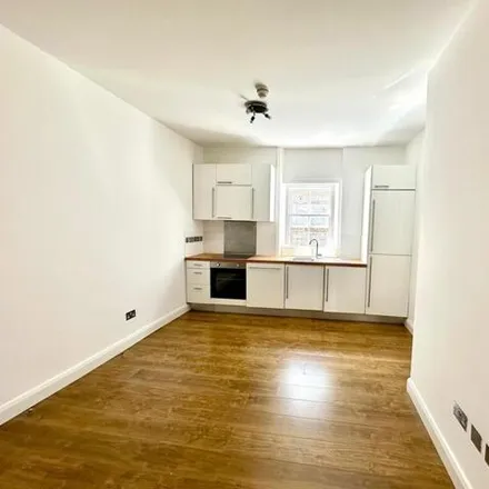 Image 2 - 22 Buckland Crescent, London, NW3 5DX, United Kingdom - Apartment for rent