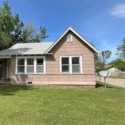 Buy this 2 bed house on 476 South Urbana Avenue in Tulsa, OK 74112