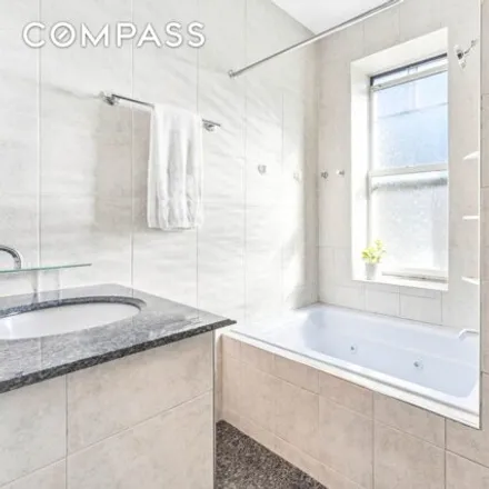 Image 4 - 65 West 107th Street, New York, NY 10025, USA - Condo for sale
