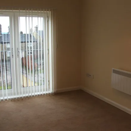 Rent this 2 bed apartment on Regency Gardens in Fountainhead, HX2 0HB