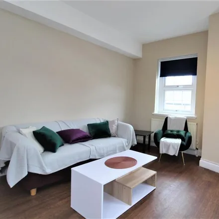 Rent this 2 bed apartment on Portman House in Parkland Road, London