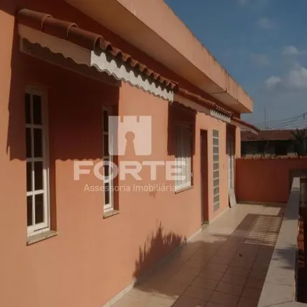 Buy this 4 bed house on Rua Rio Guaió in Jardim Nova Itaqua, Itaquaquecetuba - SP