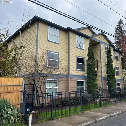 Buy this 2 bed condo on 333 Southeast 162nd Avenue in Portland, OR 97233