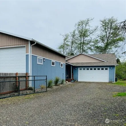 Image 4 - 842 Point Brown Avenue Southeast, Ocean Shores, Grays Harbor County, WA 98569, USA - House for sale