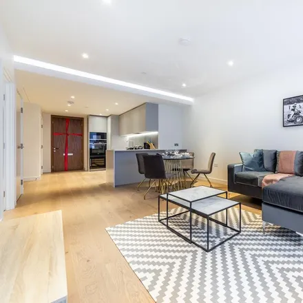 Image 4 - Discovery Dock Apartments East, 3 South Quay Square, London, E14 9RU, United Kingdom - Apartment for rent