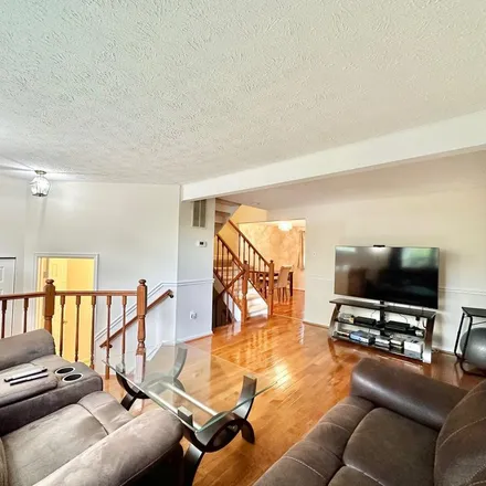 Rent this 3 bed apartment on 6001 Chicory Place in Franconia, Fairfax County
