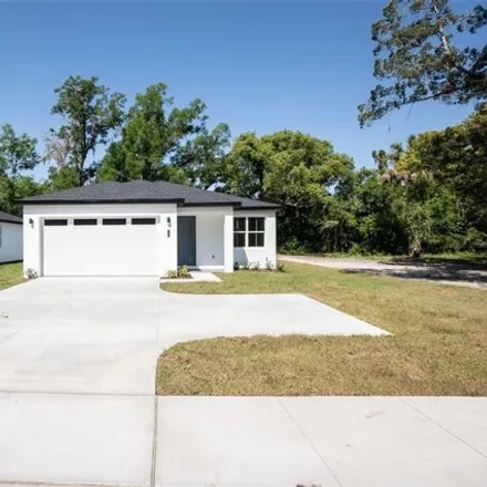 Buy this 4 bed house on 301 Country Club Road in Lake Mary, Seminole County