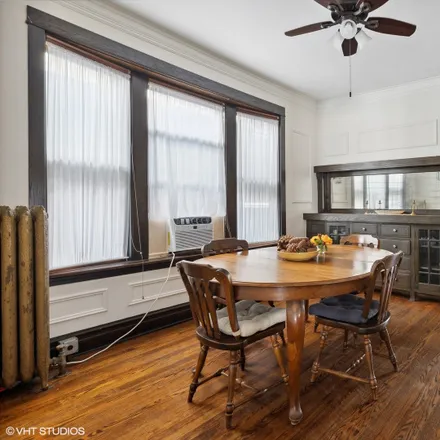 Image 5 - 2806 West Eastwood Avenue, Chicago, IL 60625, USA - House for sale