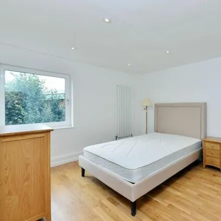 Image 3 - Hopkins House, Canton Street, London, E14 6HL, United Kingdom - Apartment for sale