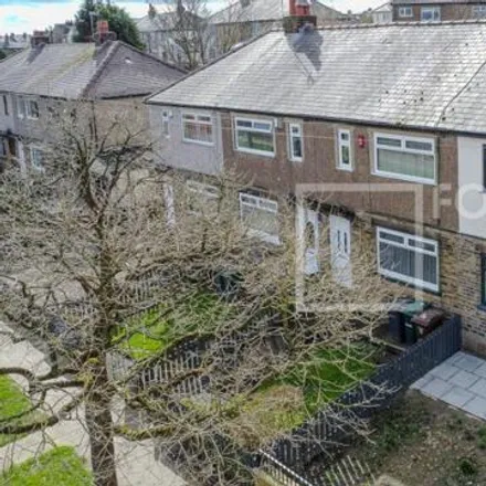 Rent this 3 bed house on Watty Hall Road in Bradford, BD6 3AP