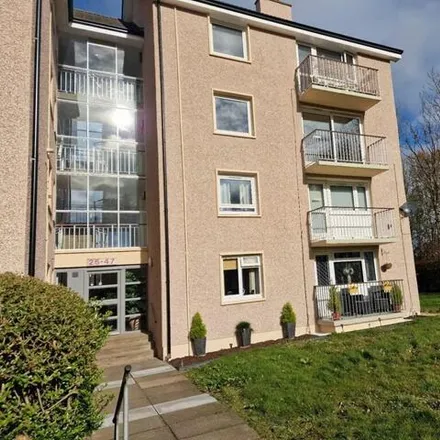 Rent this 2 bed apartment on Semphill Gardens in Maxwellton, East Kilbride