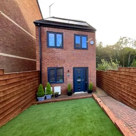 Buy this 3 bed house on Normanton Spring Close in Sheffield, S13 7BW