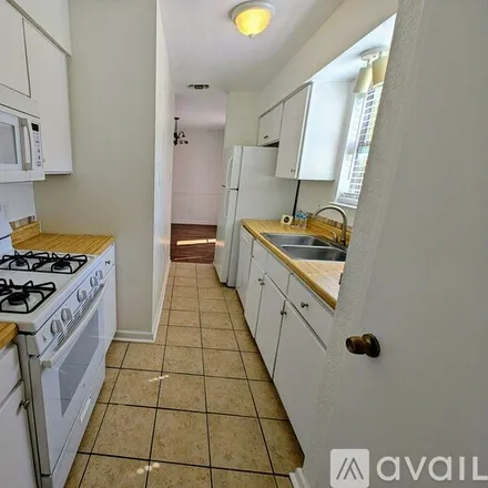 Image 3 - 1232 Royal Crest Dr, Unit 1 - Townhouse for rent