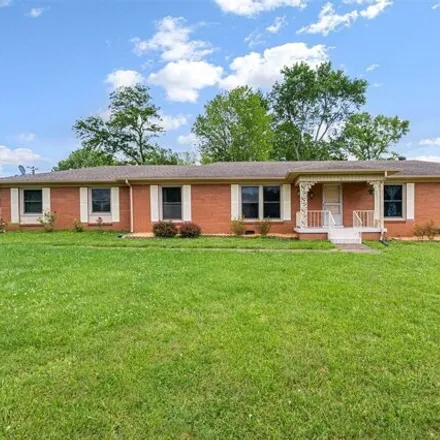 Buy this 3 bed house on 995 Brookhaven Drive in Russellville, KY 42276