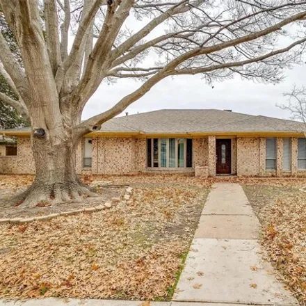 Buy this 3 bed house on 2482 Flagstone Drive in Plano, TX 75075