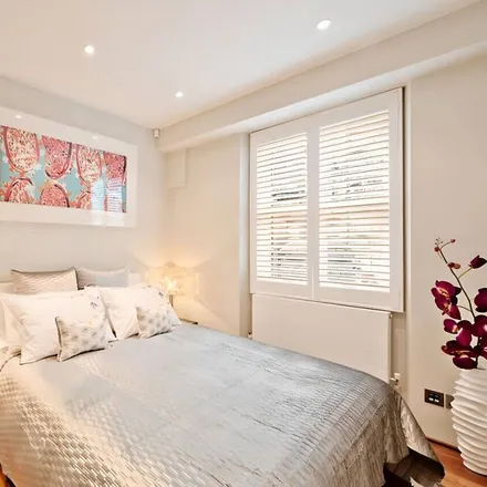 Rent this 2 bed apartment on London in SW7 4HH, United Kingdom